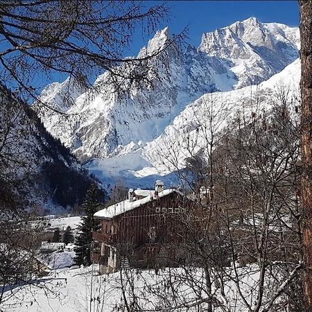 Chalet Monte Bianco Courmayeur Exterior photo