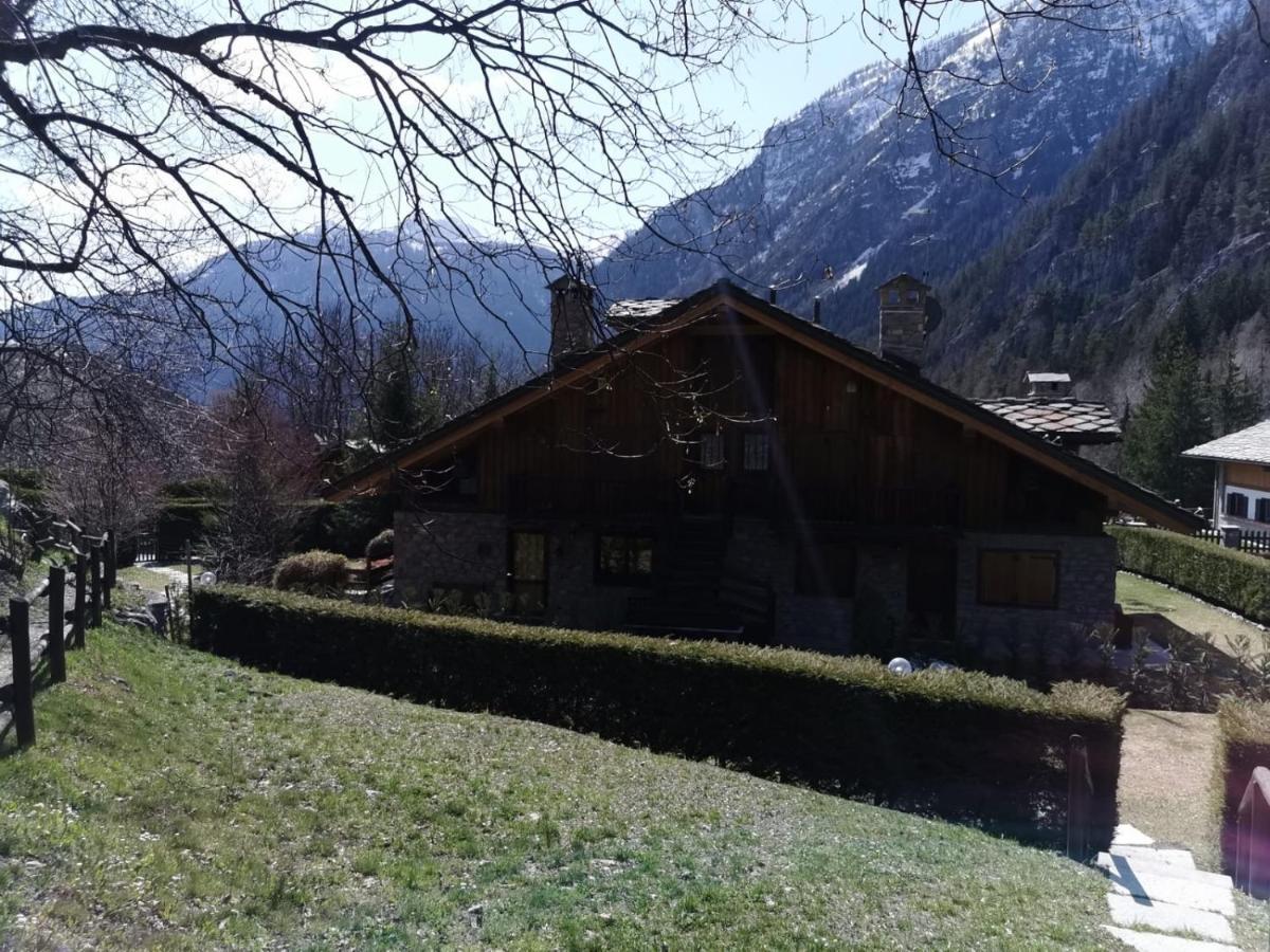 Chalet Monte Bianco Courmayeur Exterior photo